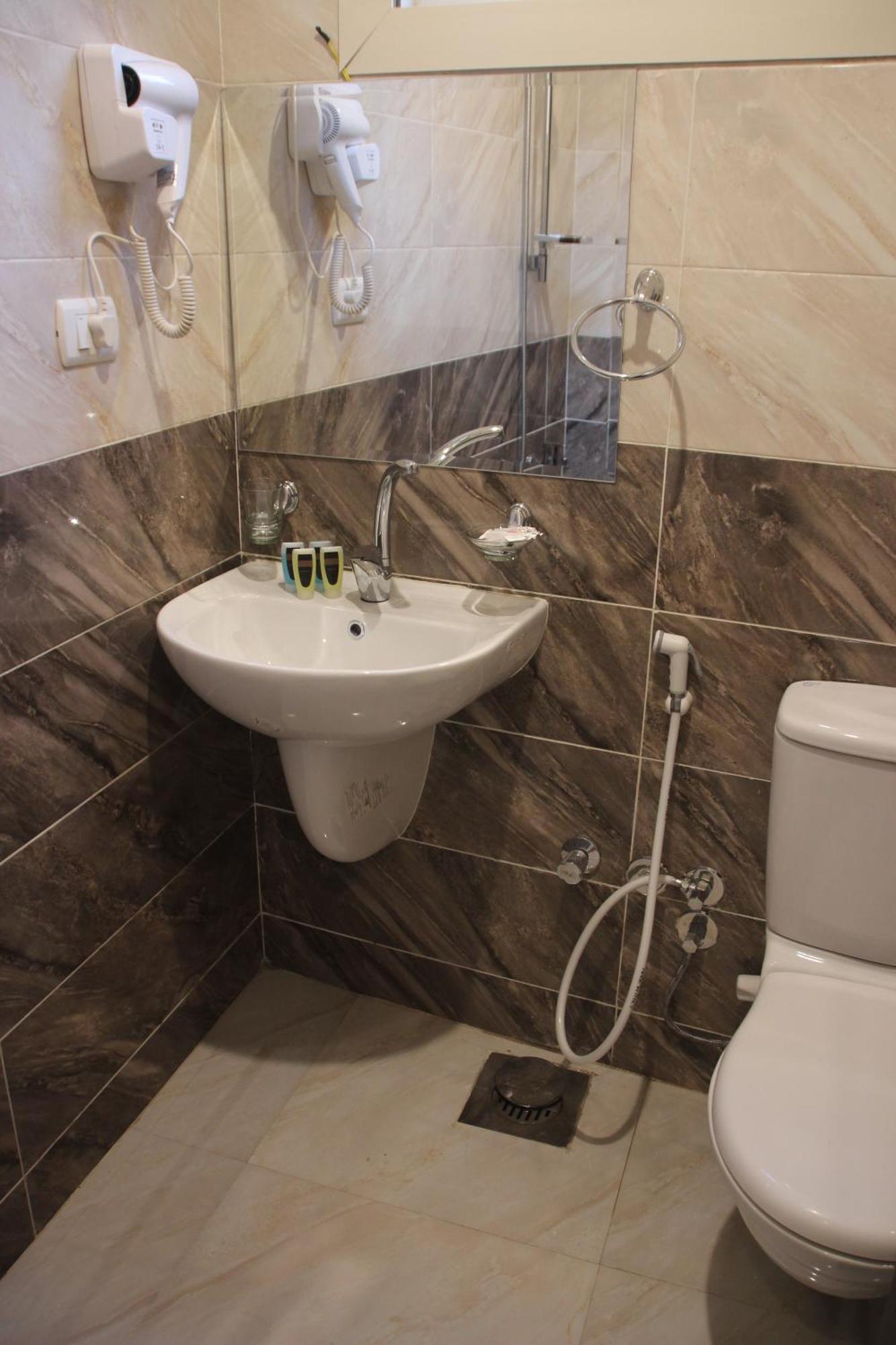 Farida Pyramids Boutique Hotel Kafrat al Jabal Екстер'єр фото