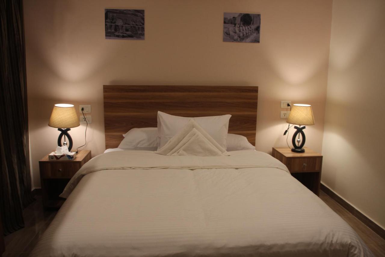 Farida Pyramids Boutique Hotel Kafrat al Jabal Екстер'єр фото