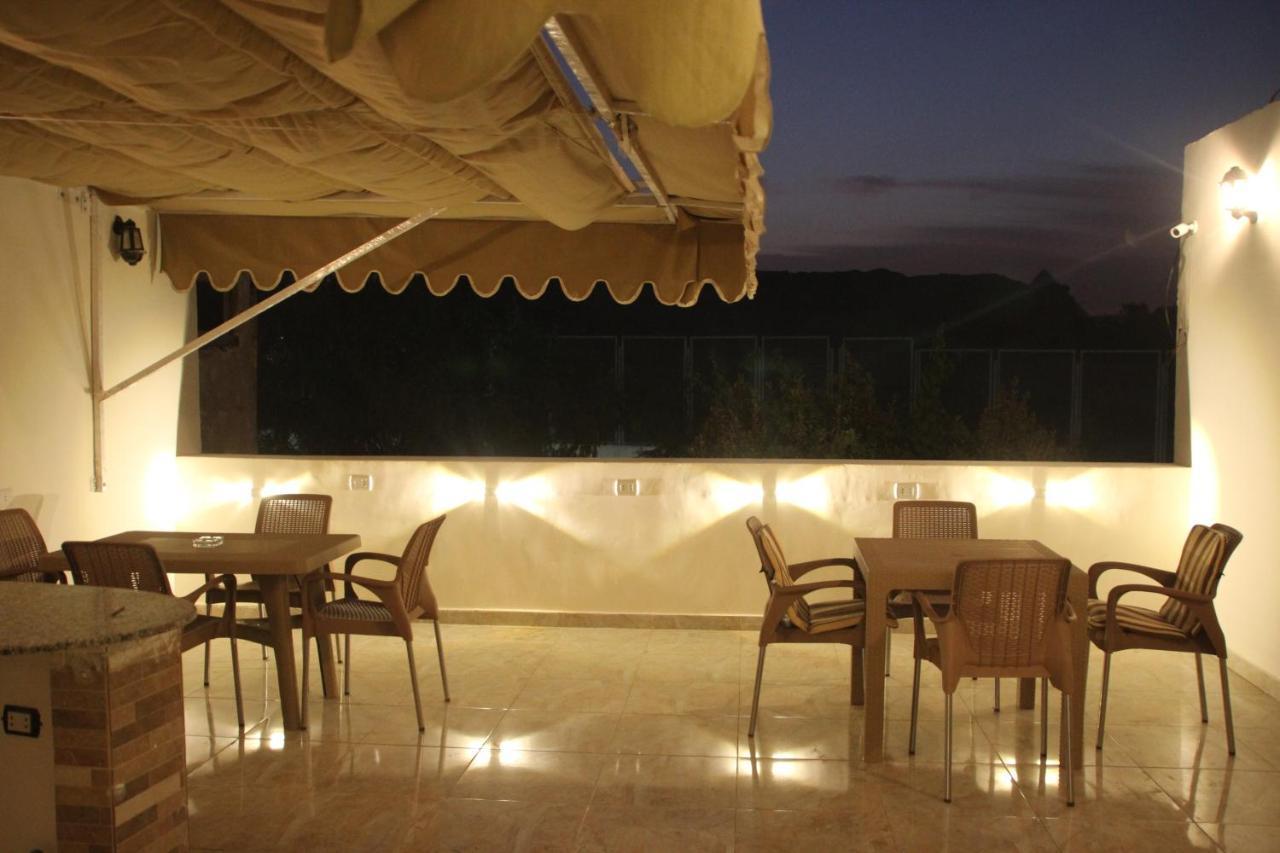 Farida Pyramids Boutique Hotel Kafrat al Jabal Екстер'єр фото